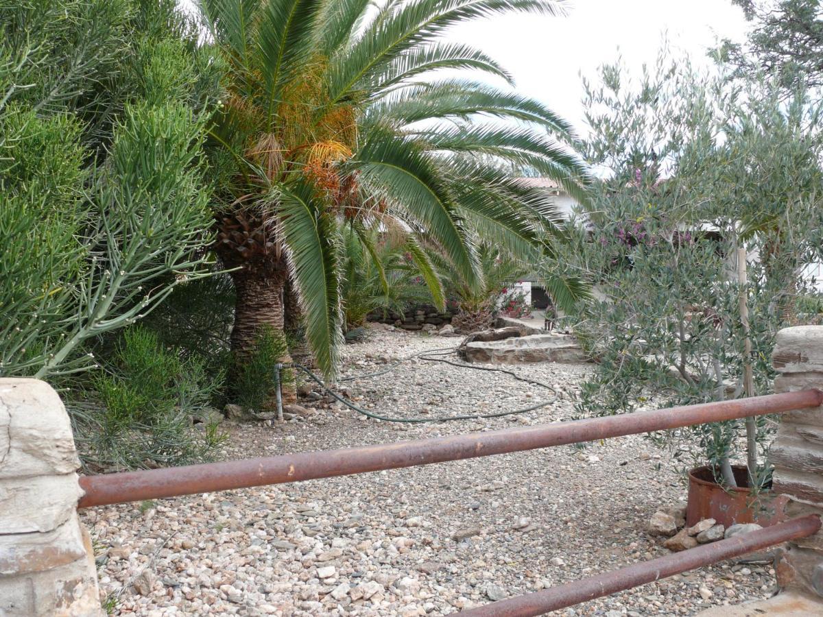 Rooiklip Camp Flintstone Apartment ภายนอก รูปภาพ